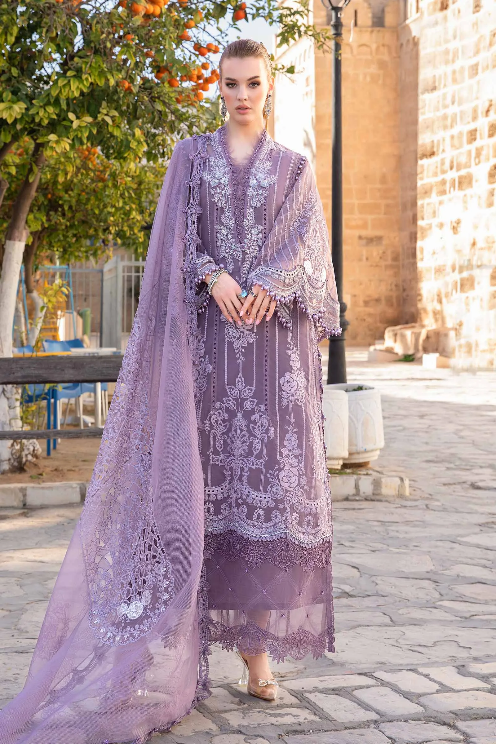 MARIA.B Luxury Lawn Collection 2024 – D-2401-A