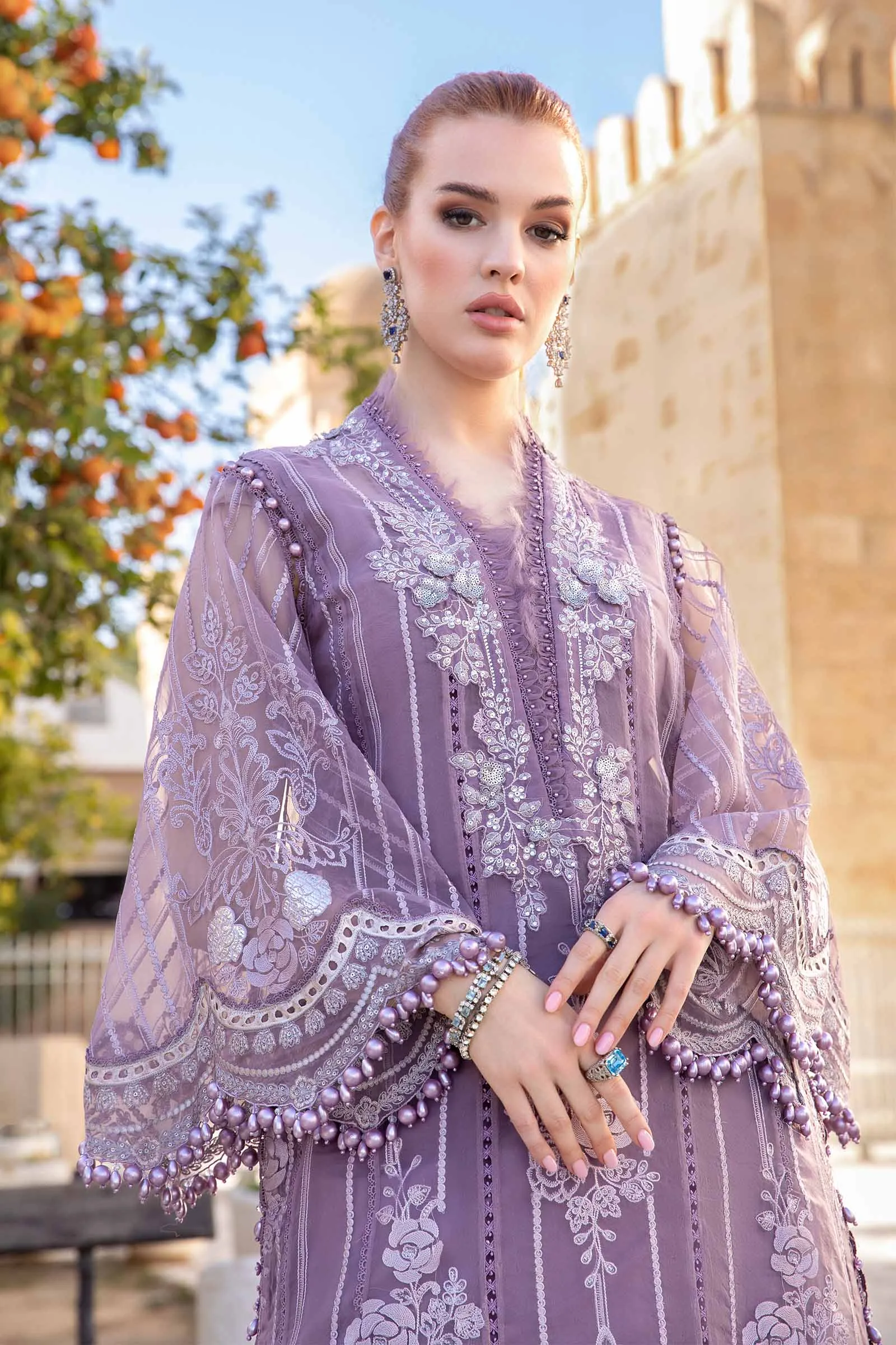 MARIA.B Luxury Lawn Collection 2024 – D-2401-A