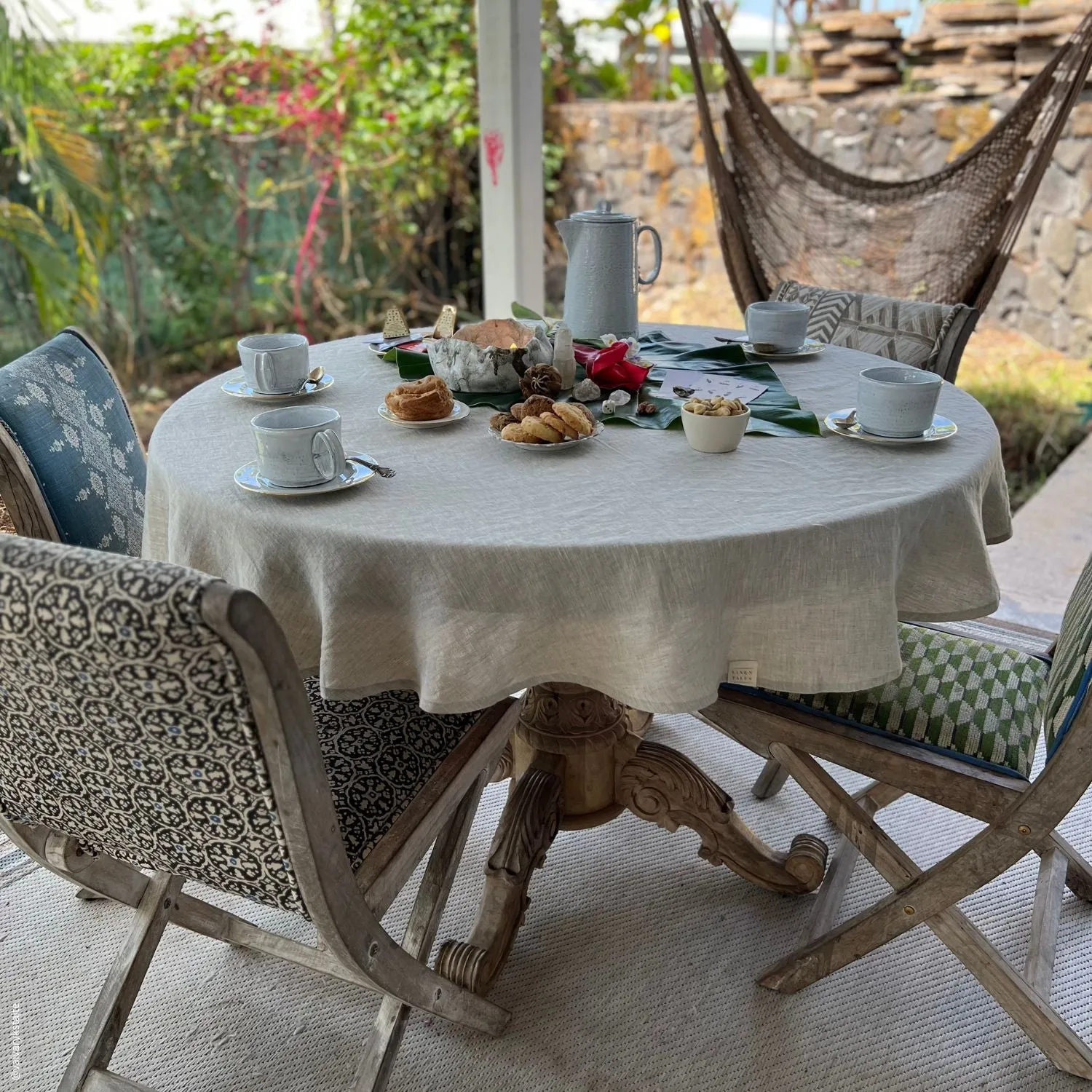 Melange Lightweight Linen Round Tablecloth